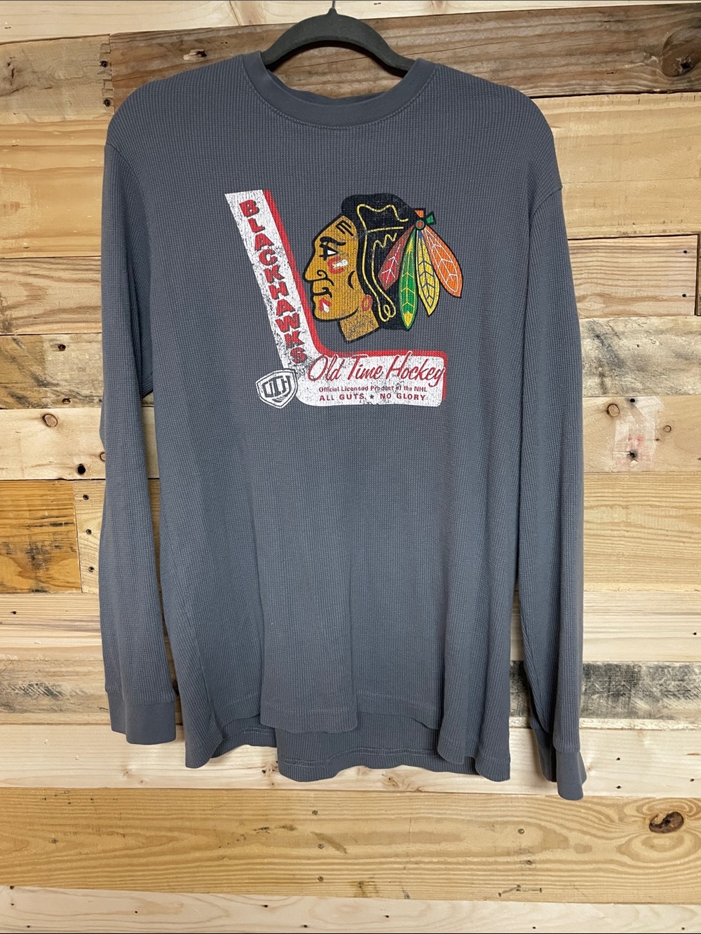 Causeway Collection size XL Gray Chicago Blackhawks Long-Sleeve Thermal Shirt